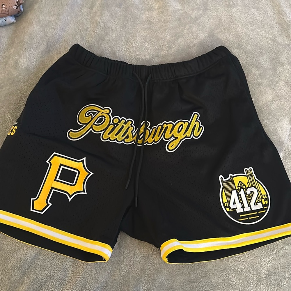 Pittsburgh pirate shorts